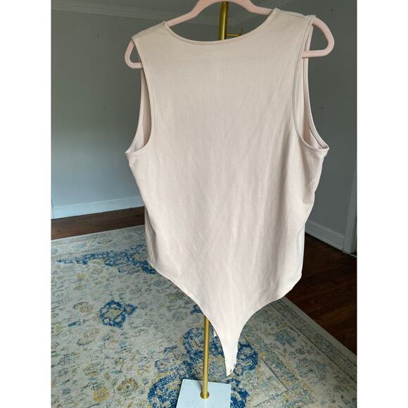 A New Day V-Neck Bodysuit Modern Minimalist Versatile Neutral Capsule Wardrobe - Picture 2 of 3